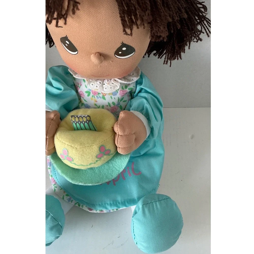Precious Moments Y2K April Birthday Cloth Doll Floral Dress Teal Apron 12